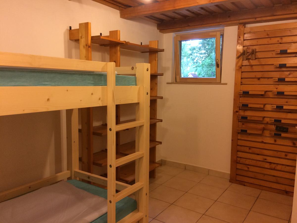 Blue Bike Hostel Balatonszárszó Δωμάτιο φωτογραφία
